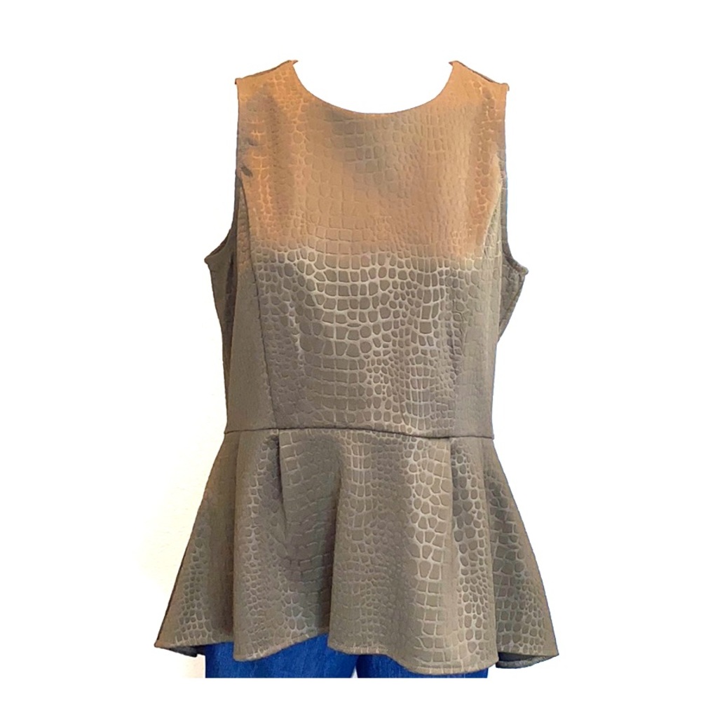 Worthington Sleeveless Top